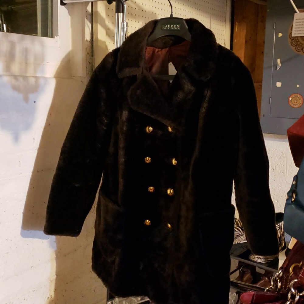 Coat - Picture 1 of 3